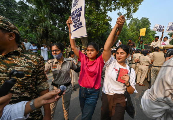 NEW DELHI, INDIA - OCTOBER 17: Delhi Police and paramilitary personnel detain members and workers of various organisations during a protest against Chief Election Commissioner Gyanesh Kumar and the Special Intensive Revision (SIR) of electoral rolls on Raisina Road on October 17, 2026 in New Delhi, India. (Photo by Raj K Raj Hindustan Times ) CJP Supporters Protest Demanding CEC Gyanesh Kumar s Resignation Over Voter List Changes