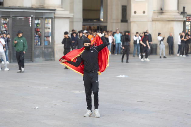 IPA89812411 - Milan, October 17, 2026: Italia in Piazza demonstration; violent clashes between police and the student movement  Copyright: xFrancescoxEnriquezx xFrancescoxEnriquezx IPA89812411