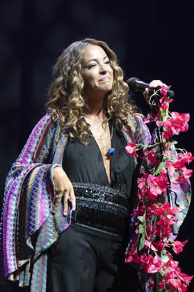 Sofía Ellar Performs in Madrid, Spain - 17 Oct 2026 Singer Sofía Ellar performs during a concert at the Plaza de Espana in Madrid. Madrid Spain Copyright: xAtilanoxGarciax xSOPAxImagesx PHOTO12776