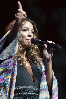 Sofía Ellar Performs in Madrid, Spain - 17 Oct 2026 Singer Sofía Ellar performs during a concert at the Plaza de Espana in Madrid. Madrid Spain Copyright: xAtilanoxGarciax xSOPAxImagesx PHOTO12779