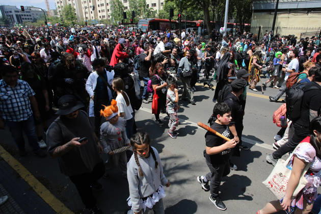 Santiago, October 17, 2026 The 2026 Zombiewalk takes place in downtown Santiago. Jonnathan Oyarzun Aton Chile, Santiago, Chile Aton 1200442  Copyright: JONNATHANxOYARZUN ATONxCHILE