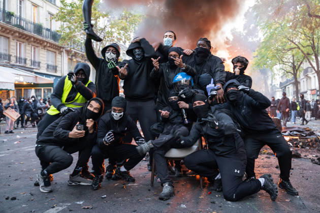 High Cost of Living Protest - Paris AJ Protesters gather during a demonstration to protest against the high cost of living , at Place de la Republique in Paris on October 17, 2026 as part of a nationwide call for mobilisation bringing together various groups expressing their anger: former Yellow Vest , secondary school and university students, climate activists and even farmers. After weeks of student protests, France faces broader, nationwide demonstrations on October 17, 2026 over the cost of living, setting up a potentially fraught six months heading into a presidential election. A police source told AFP that authorities estimated nearly 200,000 people could take part, with 40,000 in Paris. Photo by Alexis Jumeau ABACAPRESS.COM Paris  Copyright: xJumeauxAlexis ABACAx