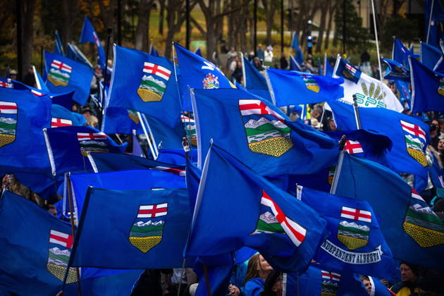 October 17, 2026, Edmonton, Ab, Canada: A sea of flags during an Alberta independence rally at the Alberta legislature, in Edmonton on Saturday, Oct. 17, 2026. Edmonton Canada  - ZUMAc35_ 20261017_zaf_c35_077 Copyright: xAmandaxMayxEricksonx