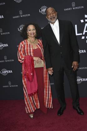 Debbie Allen, Norm Nixon at arrivals for LA Opera s Opening Night Gala, Dorothy Chandler Pavilion in The Music Center, Los Angeles, CA, October 17, 2026. Photo By: Elizabeth Goodenough Everett Collection LA Opera s Opening Night Gala PUBLICATIONXNOTxINxCANxCHNxFRAxITAxJPNxNORxPOLxRUSxESPxUKxUSA