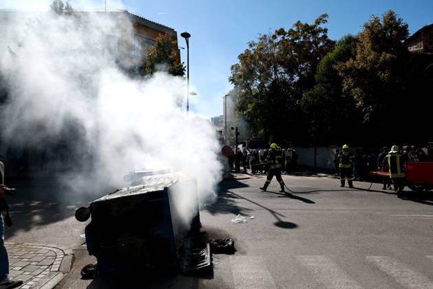 Tirana Clashes Enter Fifth Day TIRANA, ALBANIA, OCTOBER 17, 2026: Demonstrators clash with riot police outside the Ministry of Education during student-led anti-government protests in Tirana. Police deploy tear gas as protesters throw stones during a fifth consecutive day of unrest. Demonstrators demand improved university conditions and the resignation of Prime Minister Edi Rama. Tirana Albania Copyright: x xVlasovxSulajx xJNAxPressx