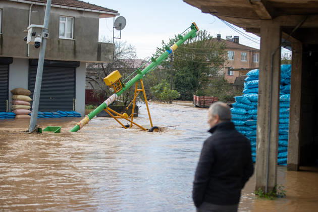 Heavy rainfall causes flooding in Sakarya, Turkiye SAKARYA, TURKIYE - OCTOBER 18: Floodwaters inundate the Daricayiri neighborhood in the Karasu district of Sakarya, northwestern Turkiye, on October 18, 2026. Heavy rainfall throughout the night causes a stream to overflow, flooding streets and residential areas Ibrahim Yozoglu Anadolu Sakarya Turkey. Editorial use only. Please get in touch for any other usage.  Copyright: x2026xAnadoluxIbrahimxYozoglux