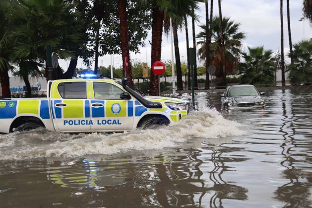 Rain in the Campo de Gibraltar Causes Flooding in Algeciras Image of the rain in the Campo de Gibraltar that has caused flooding in Algeciras October 18, 2026, in Algeciras, Cádiz, Andalusia, Spain October 18, 2026 Algeciras Cádiz Algeciras Cádiz Spain  Copyright: xNonoxRicox xEuropaxPressx 7853193