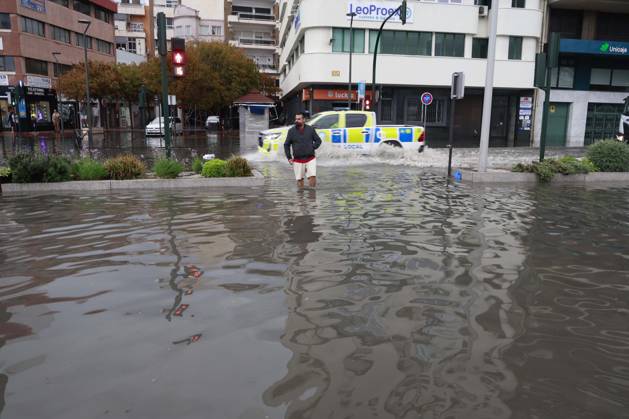 Rain in the Campo de Gibraltar Causes Flooding in Algeciras Image of the rain in the Campo de Gibraltar that has caused flooding in Algeciras October 18, 2026, in Algeciras, Cádiz, Andalusia, Spain October 18, 2026 Algeciras Cádiz Algeciras Cádiz Spain  Copyright: xNonoxRicox xEuropaxPressx 7853190