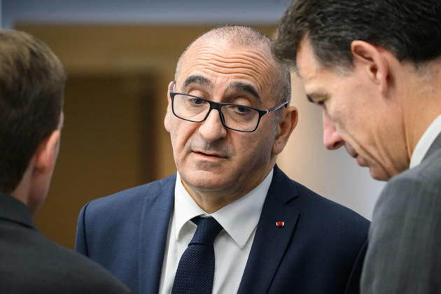 Interministerial Crisis Meeting at Elysee - Paris French Interior Minister Laurent Nunez, French Minister of Education Edouard Geffray and French Minister of Higher Education, Research and Space Philippe Baptiste attend an Interministerial Crisis Meeting chaired by French President at the Elysee Presidential Palace, in Paris, France on October 18, 2026 the day after riots and looting on the sidelines of nationwide protests against the high cost of living . Photo by Eric Tschaen Pool ABACAPRESS.COM Paris France  Copyright: xTschaenxEric Pool ABACAx
