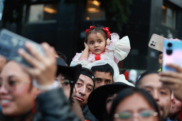Thousands join annual Zombie Walk in Mexico City MEXICO CITY, MEXICO - OCTOBER 18: Spectators watch as thousands of people dressed as zombies and horror movie characters take part in the annual Zombie Walk along the streets of the historic center in Mexico City, Mexico, on October 18, 2026. The event is held annually in major cities around the world. Daniel Cardenas Anadolu Mexico City Mexico. Editorial use only. Please get in touch for any other usage.  Copyright: x2026xAnadoluxDanielxCardenasx