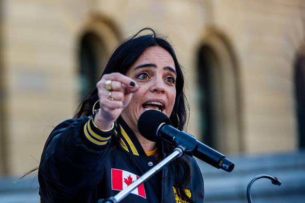 October 18, 2026, Edmonton, Alberta, Canada: Cori Longo, the Secretary Tresurer of the Alberta Federation of Labour, speaks at the Canada Unity Rally ahead of the Alberta Referendum..With less than 24 hours until Referendum voting starts, the Alberta Federation of Labour and Fight Back supporters rallied at the Alberta Legislature grounds to support a Unified Alberta in Canada and oppose the prospect of separation from Canada. The group is opposed to the 9 other questions on the Alberta referendum ballots. Edmonton Canada  - ZUMAs197 20261018_aaa_s197_673 Copyright: xRonxPalmerx