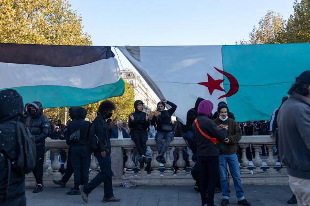 IPA89895757 - Paris, protest on October 18 near Place de la République, Palestinian flag  Copyright: xMattiaxDavidxRinaldi LiveMediax xMattiaxDavidxRinaldi LiveMediax IPA89895757