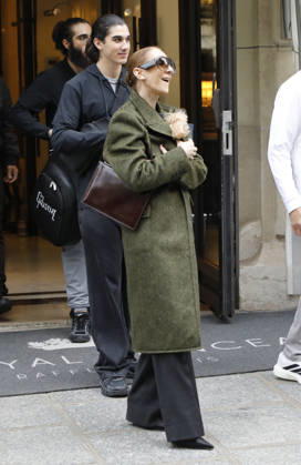 Céline Dion leaves the Royal Monceau hotel with her sons Nelson and Eddy and her dog Madison after her concert series in Paris October 19, 2026 Marc Aussel Lacroix Bestimage Céline Dion leaves the Royal Monceau hotel with her sons Nelson and Eddy and her dog Madison after her concert series in Paris October 19, 2026 Paris, France Copyright: xMarcxAussetxLacroixx xBestimagexMarcxAussetxLacroixx xBestimagex