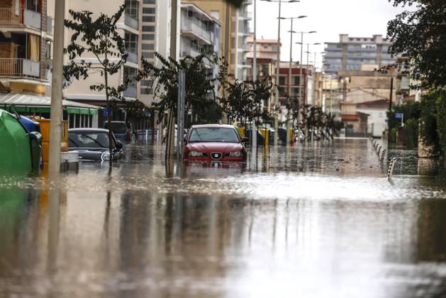 The Valencian Regional Government is preparing a lockdown order for the southern coast of Valencia and the northern coast of Alicante due to the rains. A flooded area, as of October 19, 2026, in Guardamar de la Safor, Valencia, Valencian Community, Spain. The Valencian Regional Government is preparing a lockdown order for the southern coast of Valencia and the northern coast of Alicante in response to the emergency declared due to the rains brought by Storm Adam, as announced by the Regional Minister of Emergencies and the Interior early this morning, October 19, from the Emergency Coordination Center (CCE) OCTOBER 19, 2026 Valencia, Valencian Community Valencia, Valencian Community, Spain Copyright: xRoberxSolsonax 7855287