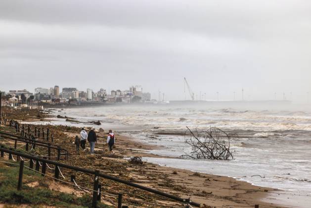 The Valencian Regional Government is preparing a lockdown order for the southern coast of Valencia and the northern coast of Alicante due to the rains. The beach is littered with branches and other debris washed up by the rain, on October 19, 2026, in Guardamar de la Safor, Valencia, Valencian Community, Spain. The Valencian Regional Government is preparing a lockdown order for the southern coast of Valencia and the northern coast of Alicante in response to the emergency declared due to the rains brought by Storm Adam, as announced by the Regional Minister of Emergencies and the Interior early this morning, October 19, from the Emergency Coordination Center (CCE) OCTOBER 19, 2026 Valencia, Valencian Community Valencia, Valencian Community, Copyright: xRoberxSolsonax 7855290