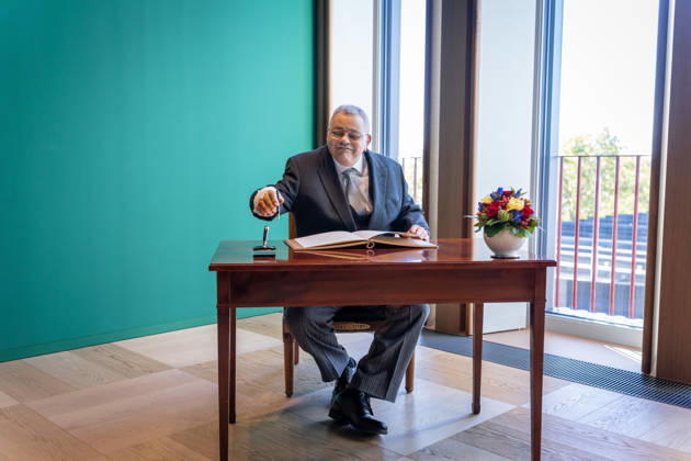Bundespräsident, Frank-Walter Steinmeier, Akkreditierung von Botschaftern Berlin, Amtssitz am Spreebogen, Bundespräsident, Frank-Walter Steinmeier, Akkreditierung von Botschaftern, Bundeswehr, Botschafter, Mauritius, Joseph Lucien Finette Berlin Berlin GER