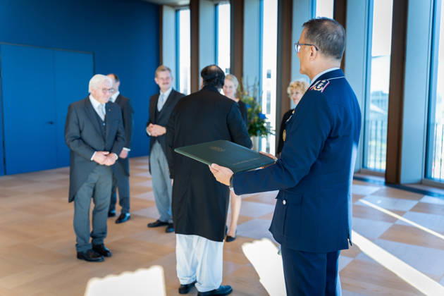 Bundespräsident, Frank-Walter Steinmeier, Akkreditierung von Botschaftern Berlin, Amtssitz am Spreebogen, Bundespräsident, Frank-Walter Steinmeier, Akkreditierung von Botschaftern, Bundeswehr, Botschafter, Pakistan, Salman Sharif Berlin Berlin GER