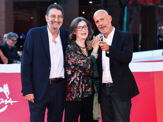 IPA89918735 - Rome, 2026 Film Festival - Evening 7 - Red Carpet for the Film *Waiting for Mr. Hyde* Pictured: Donatella Romani, Roberto Amato, Gian Marco Tognazzi  Copyright: xMarcoxProvvisionatox xPoolxRomaxFilmxFestx2026x IPA89918735