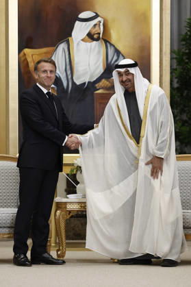 President Macron Visit To Middle East - Abu Dhabi French President Emmanuel Macron shakes hands with Sheikh Mohamed bin Zayed Al Nahyan, President of the United Arab Emirates (UAE), during a meeting at Qasr Al Watan presidential palace in Abu Dhabi, United Arab Emirates, October 19, 2026. Photo by Benoit Tessier Pool ABACAPRESS.COM Abu Dhabi United Arab Emirates  Copyright: xTessierxBenoit Pool ABACAx