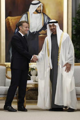 President Macron Visit To Middle East - Abu Dhabi French President Emmanuel Macron shakes hands with Sheikh Mohamed bin Zayed Al Nahyan, President of the United Arab Emirates (UAE), during a meeting at Qasr Al Watan presidential palace in Abu Dhabi, United Arab Emirates, October 19, 2026. Photo by Benoit Tessier Pool ABACAPRESS.COM Abu Dhabi United Arab Emirates  Copyright: xTessierxBenoit Pool ABACAx