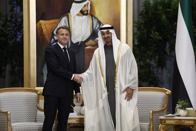 President Macron Visit To Middle East - Abu Dhabi French President Emmanuel Macron shakes hands with Sheikh Mohamed bin Zayed Al Nahyan, President of the United Arab Emirates (UAE), during a meeting at Qasr Al Watan presidential palace in Abu Dhabi, United Arab Emirates, October 19, 2026. Photo by Benoit Tessier Pool ABACAPRESS.COM Abu Dhabi United Arab Emirates  Copyright: xTessierxBenoit Pool ABACAx
