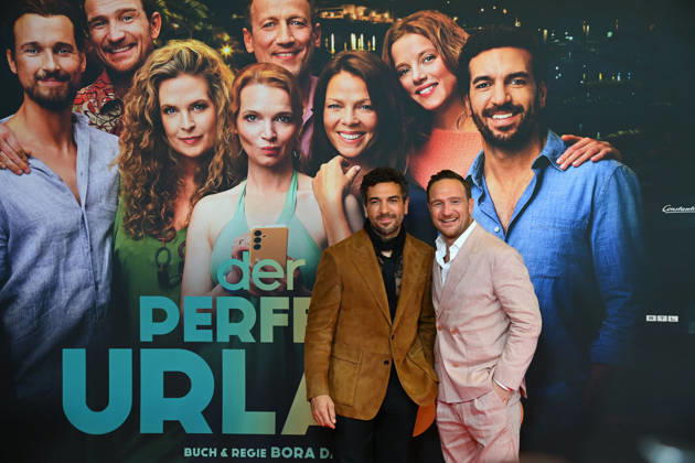 v.li:Elyas M BAREK (Schauspieler), Frederick LAU (Schauspieler). Weltpremiere von DER PERFEKTE URLAUB am 19.10.2026 im Mathaeser Filmpalast in Muenchen. Fotocall Roter Teppich,Red Carpet.