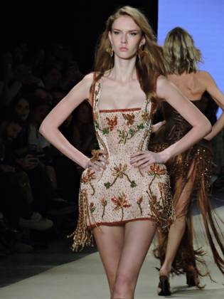 RECORD DATE NOT STATED ammi fashion show at SPFW Sao Paulo (SP), 10 18 2026 - Fashion SPFW Runway - The brand Ammi presents the Forma Viva collection on the last day of Sao Paulo Fashion Week. The brand featured model Isabeli Fontana, whose husband, singer Di Ferrero, was in the audience.(Foto: Leandro Chemalle Thenews2 imago images) ammi fashion show at SPFW  Copyright: xLeandroxChemallex