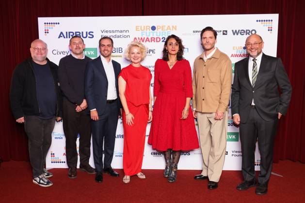 Entertainment Bilder des Tages #2 European Future Award 2026 Kristof Magnusson, Klaas Heufer-Umlauf, Philipp Lahm, Prof. Dr. Anna Zeiter, Meral Simsek, Daniel Brühl, Martin Schulz European Future Award 2026, Tipi am Kanzleramt,Berlin, Datum: 19.10.2026 Copyright: xEventpress Kratschx