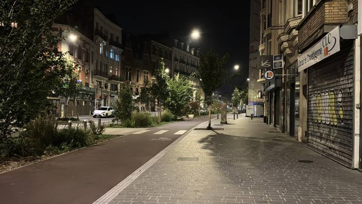 French cities impose overnight curfews following weekend demonstrations and looting LILLE, FRANCE - OCTOBER 19: A view of a street during a partial curfew imposed following violence and looting during nationwide weekend demonstrations against the rising cost of living and fuel prices in Lille, France, on October 19, 2026. French authorities have announced overnight curfews in several cities, including Paris, Lille and Lyon, from the evening of October 19 to the morning of October 20. In Lille, Douai, Wattignies and Denain, the curfew is in effect from 8 p.m. to 6 a.m. local time. According to French broadcaster BFMTV, a curfew from 10 p.m. to 6 a.m. will also be imposed around Place de la Republique and in the streets surrounding the Les Ha Copyright: x2026xAnadoluxMuratxKaradagx