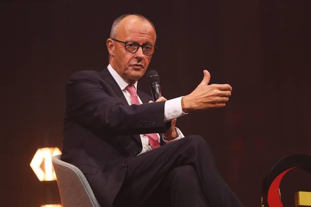 Berlin, Deutschland, 19.10.2026: Kraftwerk Berlin: Invest in Germany Summit: Bundeskanzler Friedrich Merz (CDU) hält eine Rede Copyright: xdtsxNachrichtenagenturx dts_139993