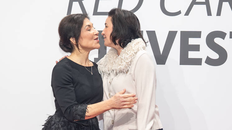 Katherina Reiche, Bundesministerin für Wirtschaft und Energie, und Dorothee Bär, Bundesministerin für Forschung, Technologie und Raumfahrt (von links) auf dem roten Teppich;Invest in Germany Summit 2026 - Red Carpet for Investments - Event Location Kraftwerk Berlin, Berlin Berlin Deutschland Kraftwerk Event Location