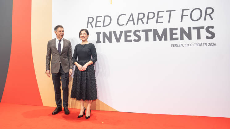Katherina Reiche, Bundesministerin für Wirtschaft und Energie, mit RenÃ Obermann;Invest in Germany Summit 2026 - Red Carpet for Investments - Event Location Kraftwerk Berlin, Berlin Berlin Deutschland Kraftwerk Event Location