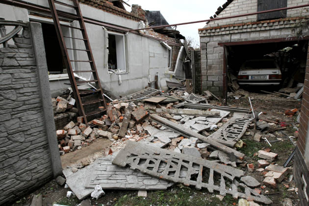 Russian troops hit Dnipro with guided bombs A damaged car is kept in a garage in Dnipro, Ukraine, on October 19, 2026. On Monday morning, Russian forces launched guided aerial bombs at the eastern city, damaging private homes and infrastructure. An 84-year-old woman was hospitalised in moderate condition. Dnipro Ukraine  Copyright: xMykolaxMiakshykovx originalFilename: ukrinform-russiant261019_np6ie.jpg