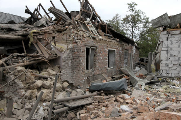 Russian troops hit Dnipro with guided bombs The premises of a house are reduced to rubble by a Russian bombardment in Dnipro, Ukraine, on October 19, 2026. On Monday morning, Russian forces launched guided aerial bombs at the eastern city, damaging private homes and infrastructure. An 84-year-old woman was hospitalised in moderate condition. Dnipro Ukraine  Copyright: xMykolaxMiakshykovx originalFilename: ukrinform-russiant261019_npY3g.jpg