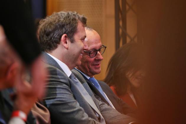 Berlin, Deutschland, 20.10.2026: ESMT: Invest in Germany Summit: Bundesminister der Finanzen Lars Klingbeil (SPD) und Bundeskanzler Friedrich Merz (CDU) Copyright: xdtsxNachrichtenagenturx dts_140003