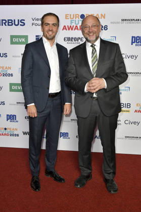 Philipp Lahm und Martin Schulz bei der Verleihung des European Future Award 2026 im Tipi am Kanzleramt. Berlin, 19.10.2026