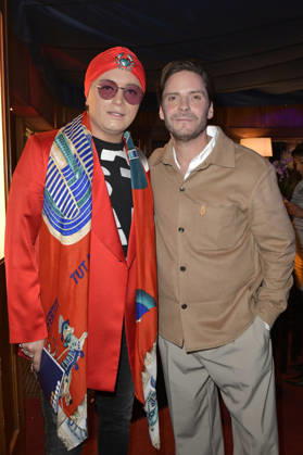 Julian F.M. Stoeckel und Daniel Brühl bei der Verleihung des European Future Award 2026 im Tipi am Kanzleramt. Berlin, 19.10.2026