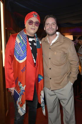 Julian F.M. Stoeckel und Daniel Brühl bei der Verleihung des European Future Award 2026 im Tipi am Kanzleramt. Berlin, 19.10.2026