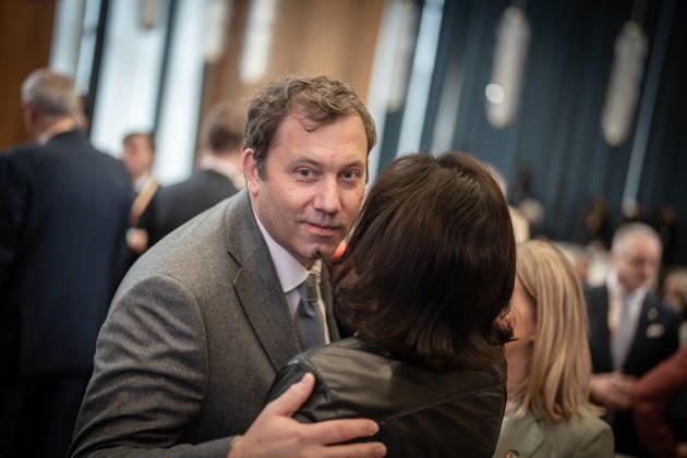 Lars Klingbeil begrüßt Dorothee Bär;Invest in Germany Summit 2026 in der ESMT - European School of Management and Technology Berlin, Berlin Berlin Deutschland ESMT Berlin