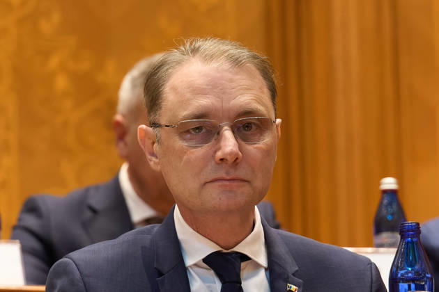 Luca Niculescu New Romanian Prime Minister Vote in Paliament Bucharest, Romania. 20th Oct, 2026: Luca Niculescu, prime minister‘designate, attends the vote on his cabinet in the Romanian Parliament. Bucharest Romania Copyright: xLucianxAlecux