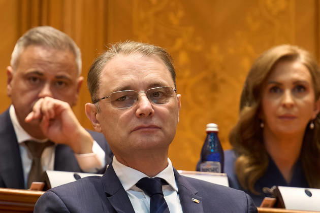 Luca Niculescu New Romanian Prime Minister Vote in Paliament Bucharest, Romania. 20th Oct, 2026: Luca Niculescu, prime minister‘designate, attends the vote on his cabinet in the Romanian Parliament. Bucharest Romania Copyright: xLucianxAlecux