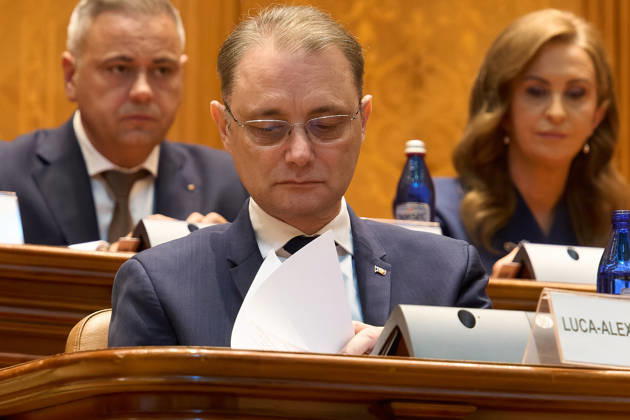 Luca Niculescu New Romanian Prime Minister Vote in Paliament Bucharest, Romania. 20th Oct, 2026: Luca Niculescu, prime minister‘designate, attends the vote on his cabinet in the Romanian Parliament. Bucharest Romania Copyright: xLucianxAlecux