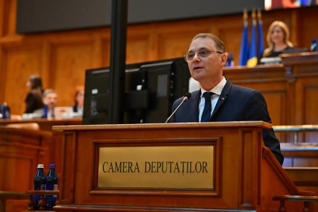 Prime Minister-designate Luca Niculescu addresses plenary session of the Romanian Parliament in Bucharest BUCHAREST, ROMANIA - OCTOBER 20: Prime Minister-designate Luca Niculescu, proposed by President of Romania Nicusor Dan, addresses a joint plenary session of the Romanian Parliament at the Palace of the Parliament in Bucharest, Romania on Tuesday, October 20, 2026. Niculescu presented his governing platform, fiscal reform agenda, and proposed cabinet lineup to lawmakers ahead of the vote of confidence. Alex Nicodim Anadolu Bucharest Romania. Editorial use only. Please get in touch for any other usage.  Copyright: x2026xAnadoluxAlexxNicodimx