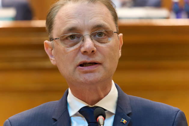 Luca Niculescu New Romanian Prime Minister Vote in Paliament Bucharest, Romania. 20th Oct, 2026: Luca Niculescu, prime minister‘designate, speaks during the vote on his cabinet in the Romanian Parliament. Bucharest Romania Copyright: xLucianxAlecux