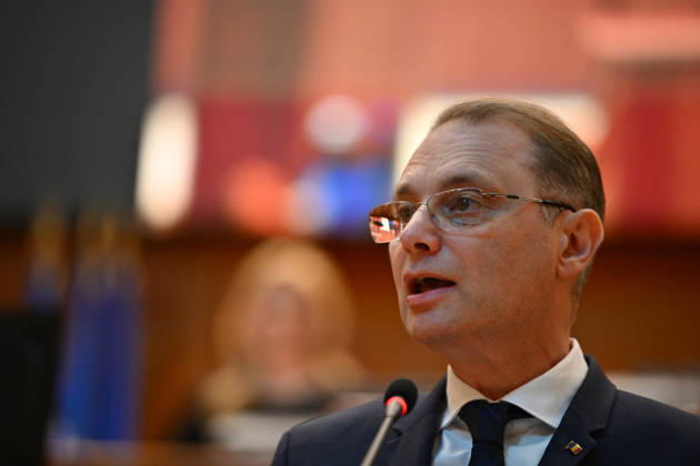 Prime Minister-designate Luca Niculescu addresses plenary session of the Romanian Parliament in Bucharest BUCHAREST, ROMANIA - OCTOBER 20: Prime Minister-designate Luca Niculescu, proposed by President of Romania Nicusor Dan, addresses a joint plenary session of the Romanian Parliament at the Palace of the Parliament in Bucharest, Romania on Tuesday, October 20, 2026. Niculescu presented his governing platform, fiscal reform agenda, and proposed cabinet lineup to lawmakers ahead of the vote of confidence. Alex Nicodim Anadolu Bucharest Romania. Editorial use only. Please get in touch for any other usage.  Copyright: x2026xAnadoluxAlexxNicodimx