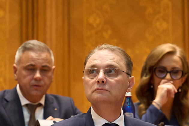 Luca Niculescu New Romanian Prime Minister Vote in Paliament Bucharest, Romania. 20th Oct, 2026: Luca Niculescu, prime minister‘designate, attends the vote on his cabinet in the Romanian Parliament. Bucharest Romania Copyright: xLucianxAlecux