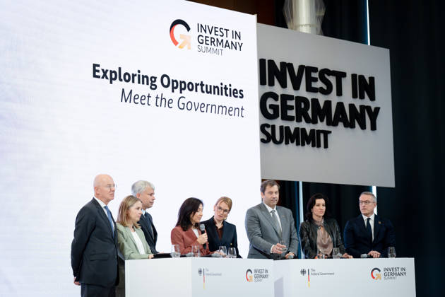 Invest in Germany Summit, Berlin, ESMT Invest in Germany Summit, Berlin, ESMT, Friedrich Merz, Bundeskanzler Katherina Reiche, Bundeswirtschaftsministerin Lars Klingbeil, Bundesfinanzminister Steffen Bilger, Bundesverkehrsminister Dorothee Bär, Bundesforschungsministerin Verena Hubertz, Bundesbauministerin Karsten Wildberger, Bundesdigitalminister Martin Blessing, Sonderbeauftragter für Investitionen Berlin Berlin GER