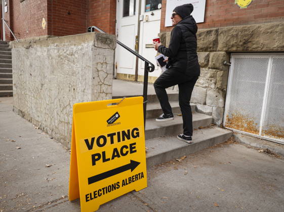 October 19, 2026, Calgary, Ab, CANADA: A voter enters a polling station to cast their vote in the Alberta referendum in Calgary, Monday, Oct. 19, 2026. Calgary CANADA - ZUMAc35_ 20261019_zaf_c35_186 Copyright: xJeffxMcintoshx