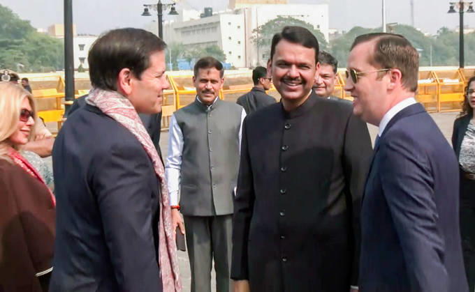 RECORD DATE NOT STATED U.S. Secretary of State Marco Rubio in Mumbai Mumbai, Oct 20 (ANI): U.S. Secretary of State Marco Rubio and his wife Jeanette Dousdebes Rubio interact with Maharashtra Chief Minister Devendra Fadnavis and U.S. Ambassador to India Sergio Gor at Gateway of India, in Mumbai on Tuesday. (ANI Video Grab) Mumbai Maharashtra India Copyright: xANIx ANI_20261020134