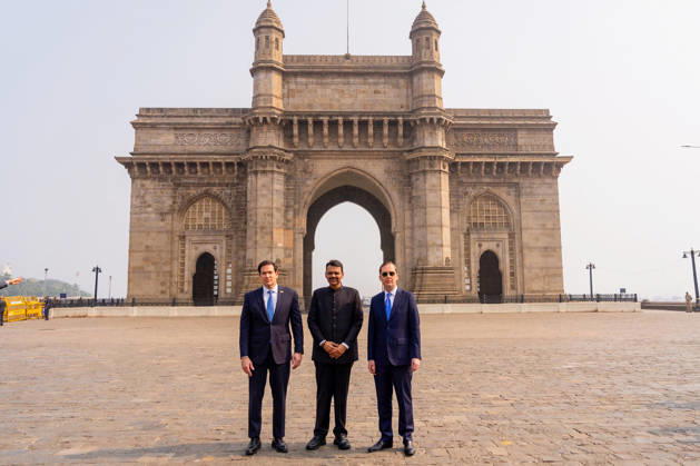 RECORD DATE NOT STATED CM Devendra Fadnavis hosts Marco Rubio and Sergio Gor at the Gateway of India Mumbai, Oct 20 (ANI): Maharashtra Chief Minister Devendra Fadnavis poses for a picture with U.S. Secretary of State Marco Rubio and U.S. Ambassador to India Sergio Gor at Gateway of India, in Mumbai on Tuesday. (@USAmbIndia X ANI Photo) Mumbai Maharashtra India Copyright: xANIx ANI_20261020189